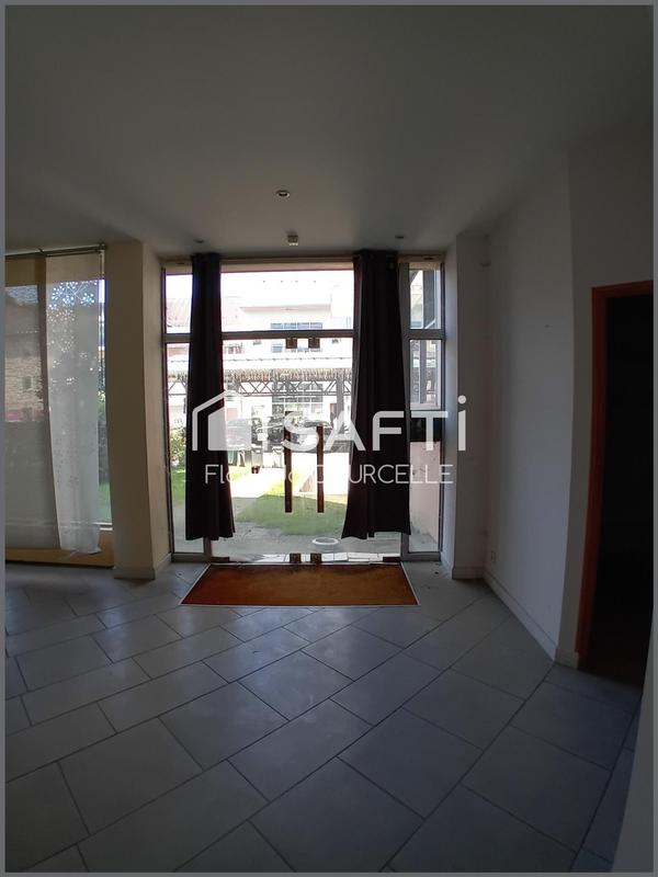 Local commercial - 119 m² - 2 pièces