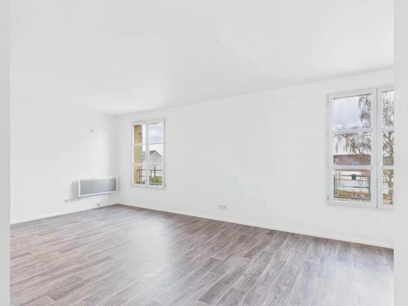 Appartement ancien - 84 m² - 4 pièces