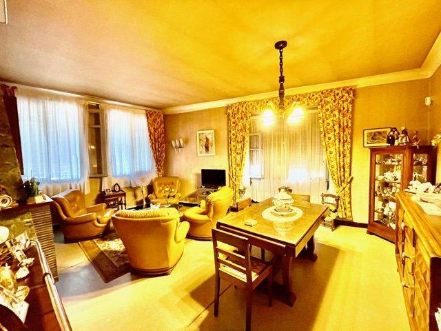 Maison bourgeoise - 300 m² - 10 pièces