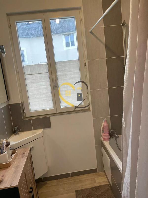 Immeuble mixte - 300 m²