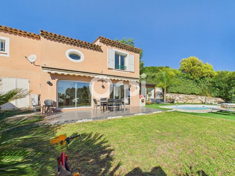Villa - 141 m² - 5 pièces