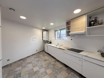 Maison - 185 m² - 6 pièces