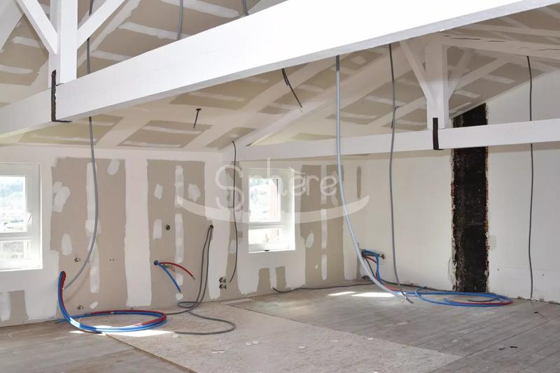 Maison - 248 m² - 10 pièces