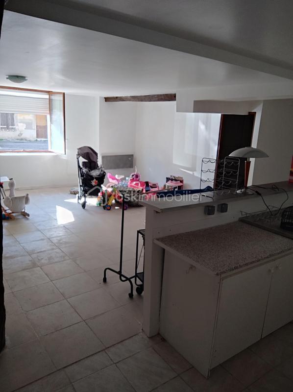 Maison - 222 m² - 5 pièces