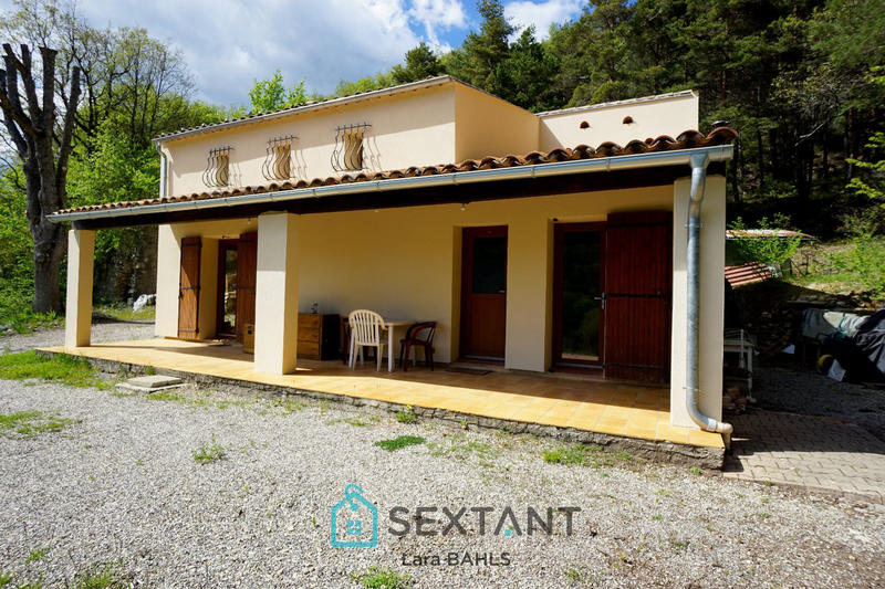 Maison - 107 m² - 5 pièces