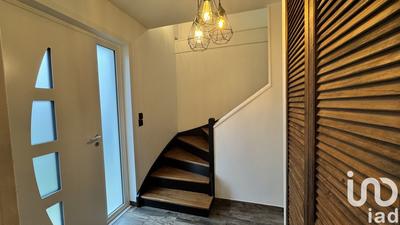 Maison - 98 m² - 5 pièces