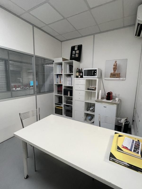 Local d'activités - 746 m²