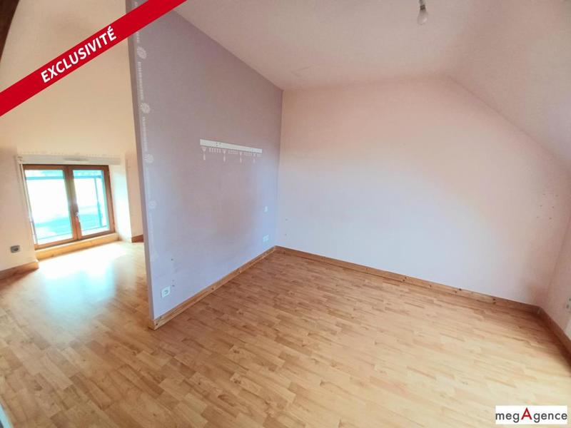 Maison - 240 m² - 9 pièces