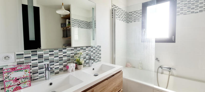 Maison - 113 m² - 6 pièces