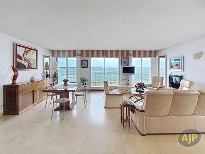 Appartement - 84 m² - 3 pièces