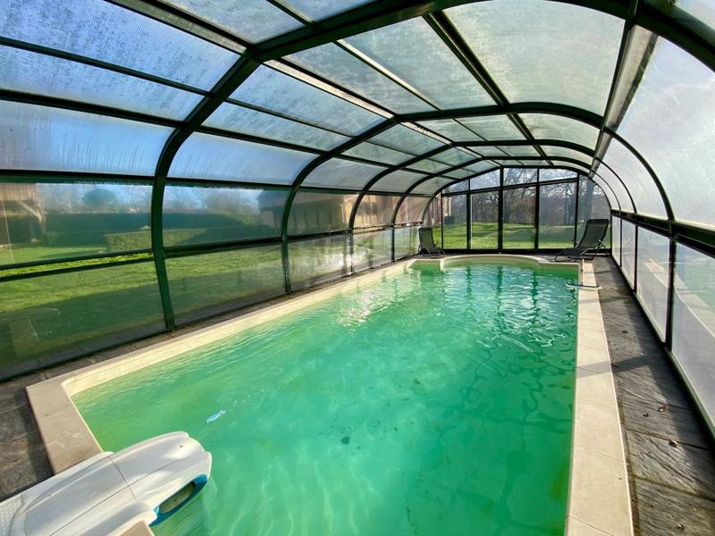 Maison - 218 m² - 6 pièces