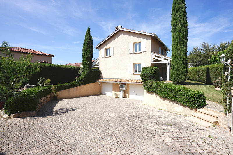 Maison - 190 m² - 7 pièces