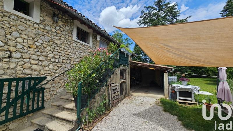 Maison - 290 m² - 12 pièces