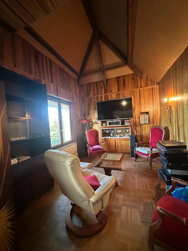 Maison - 110 m² - 6 pièces