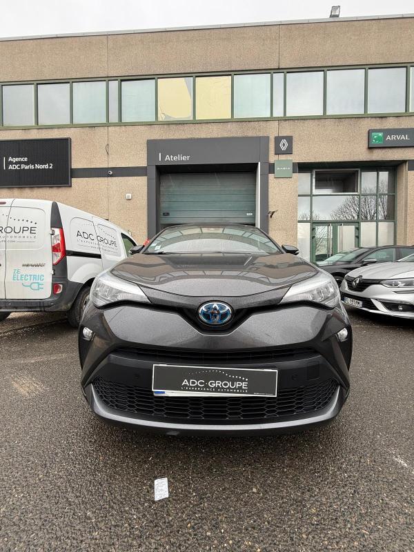 Toyota c-Hr (2) 2.0 Hybride Dynamic Business + Programme Beyond Zero Academy