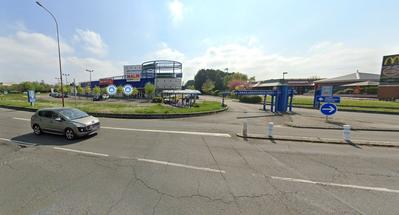 Local commercial - 1 203 m²