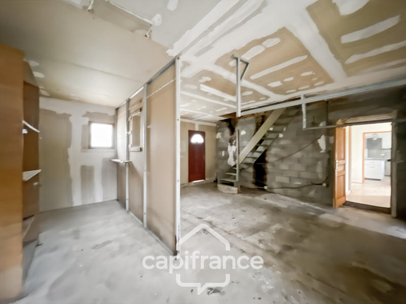 Maison - 93 m² - 5 pièces