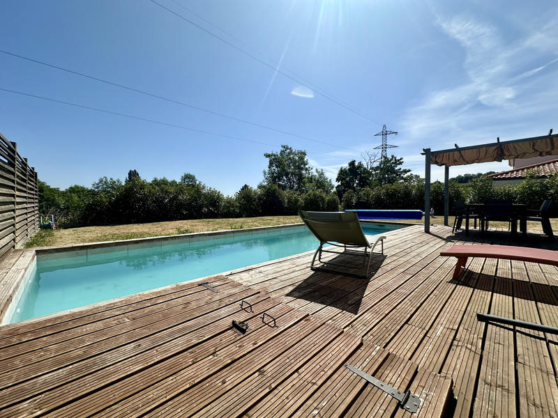 Maison - 115 m² - 6 pièces