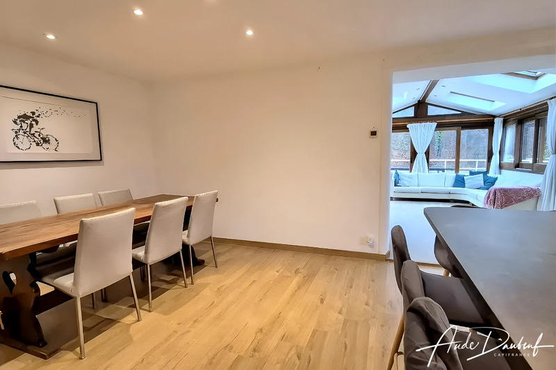 Appartement - 105 m² - 4 pièces