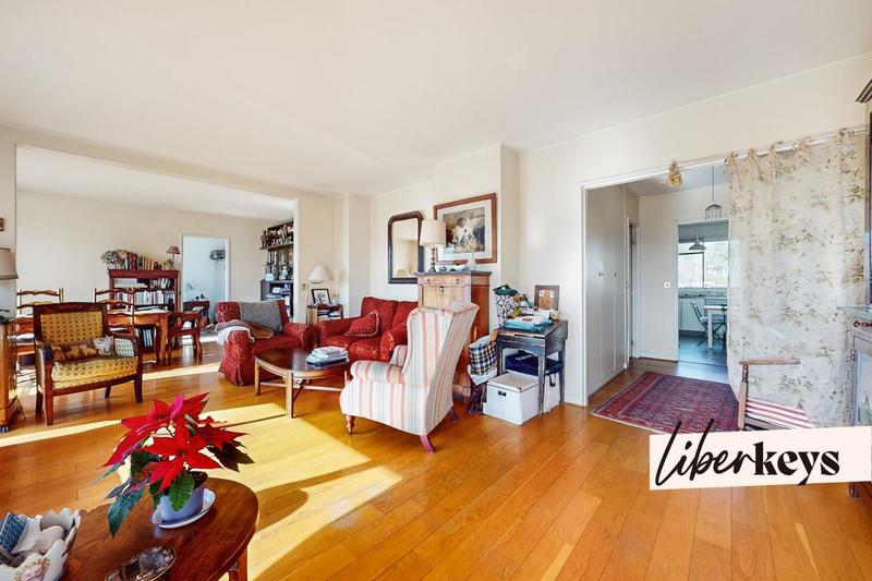 Appartement - 119 m² - 6 pièces