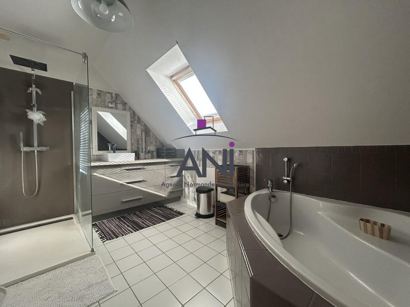 Maison - 170 m² - 7 pièces