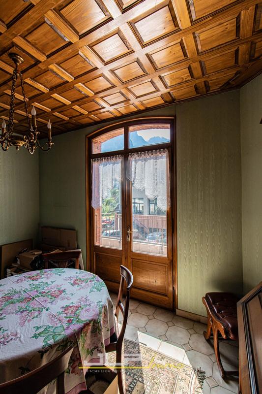 Maison - 194 m² - 8 pièces