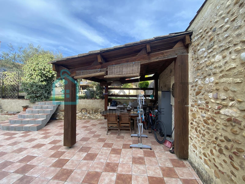 Maison - 200 m² - 5 pièces