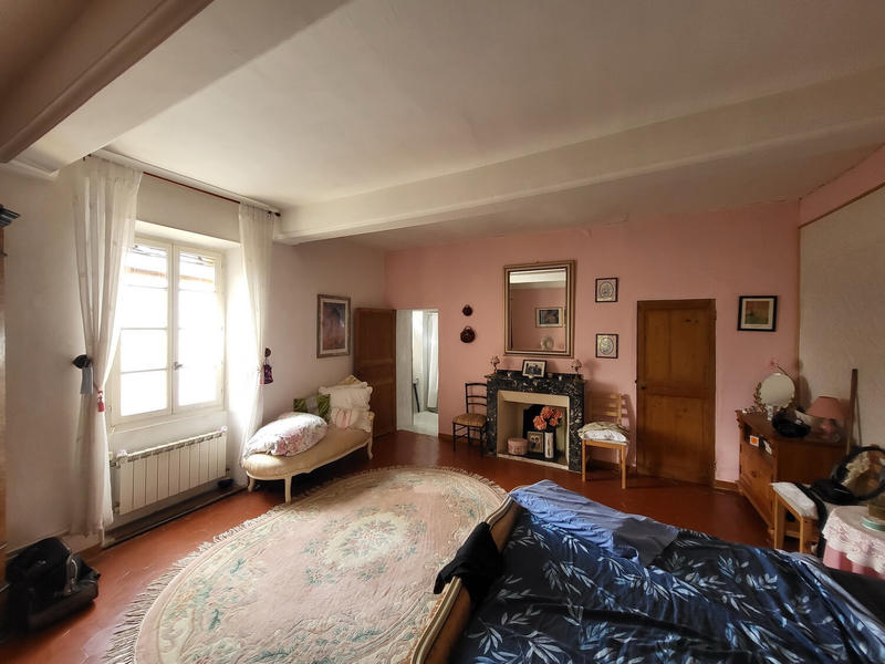 Maison - 436 m² - 15 pièces