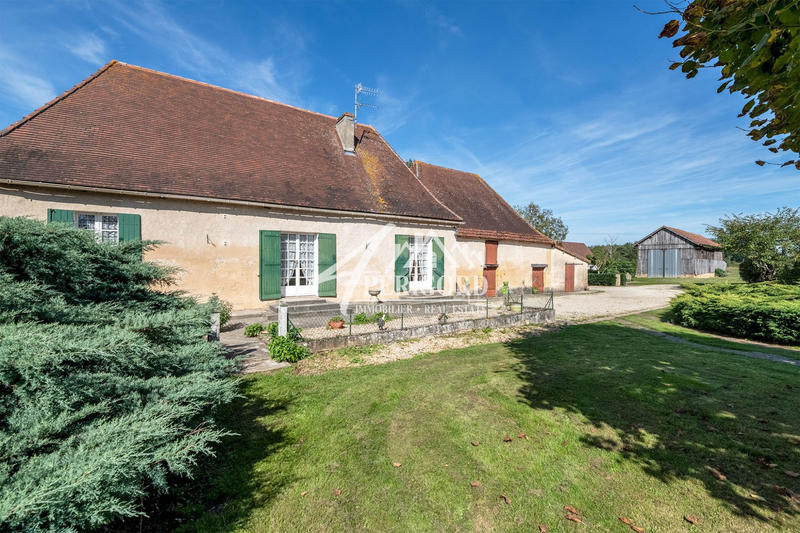 Ferme - 393 m² - 4 pièces