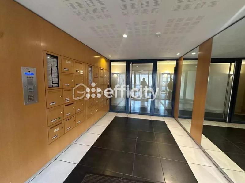 Appartement - 85 m² - 4 pièces