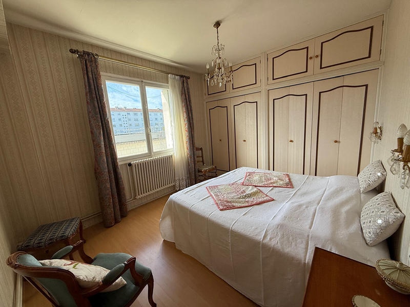 Appartement - 102 m² - 4 pièces