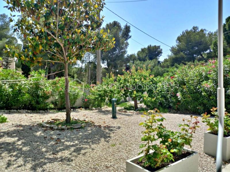 Maison traditionnelle - 202 m² - 7 pièces