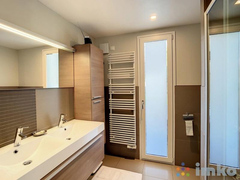 Maison - 199 m² - 8 pièces