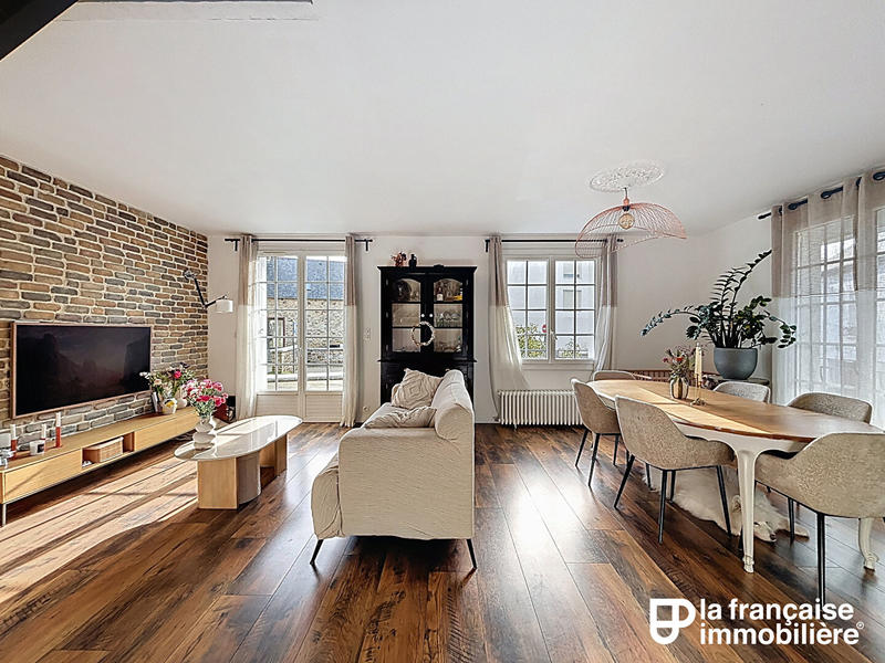 Maison - 90 m² - 5 pièces