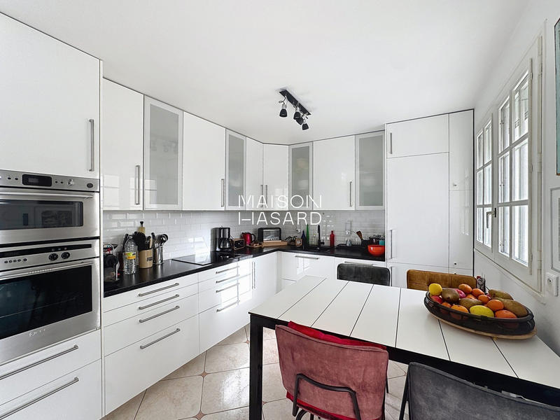 Villa - 187 m² - 6 pièces