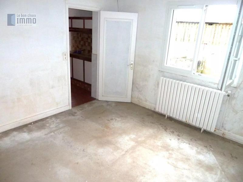 Maison - 673 m² - 4 pièces