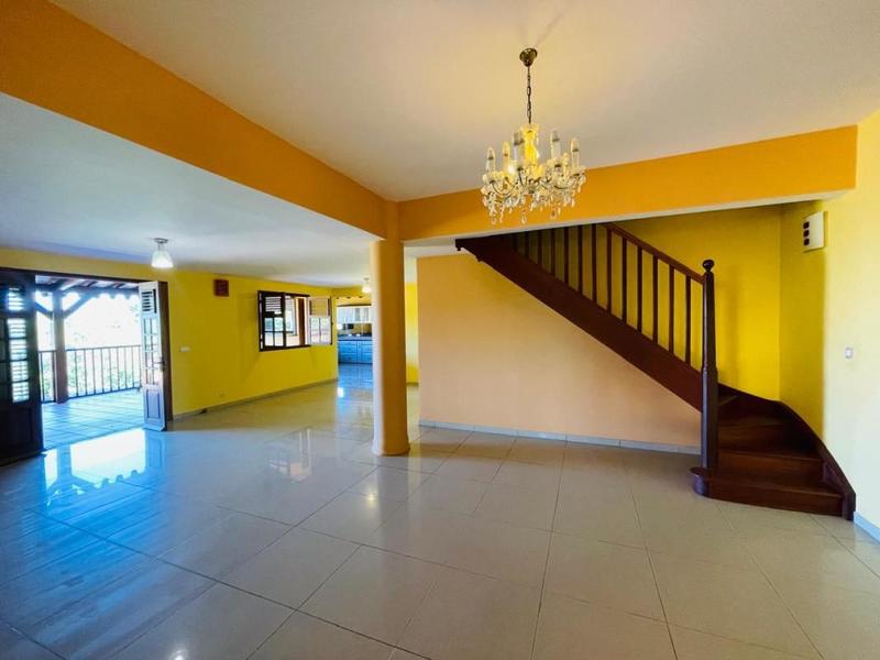 Villa - 183 m² - 5 pièces