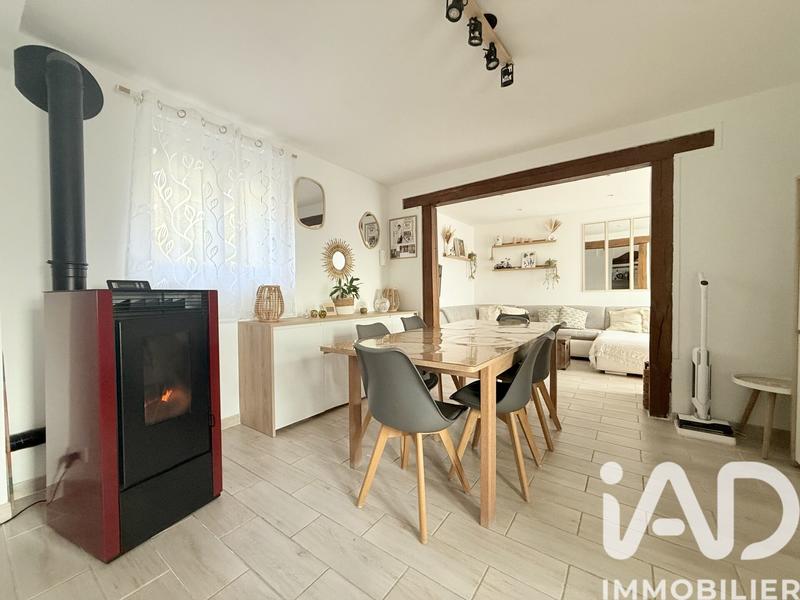 Maison - 94 m² - 5 pièces