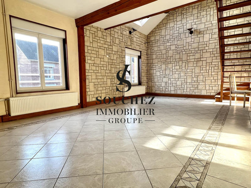 Maison - 300 m² - 6 pièces