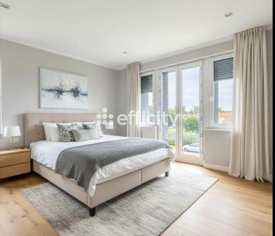 Maison - 160 m² - 8 pièces