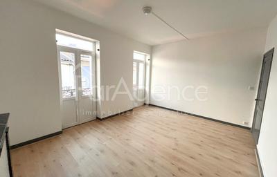 Maison - 77 m² - 3 pièces