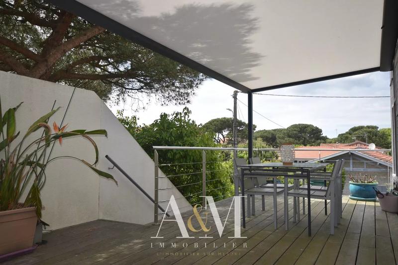 Maison - 171 m² - 7 pièces