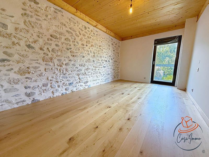 Maison de ville - 255 m² - 6 pièces