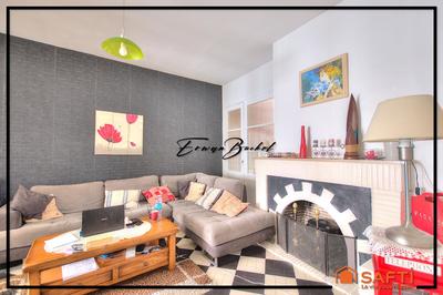 Maison - 245 m² - 7 pièces