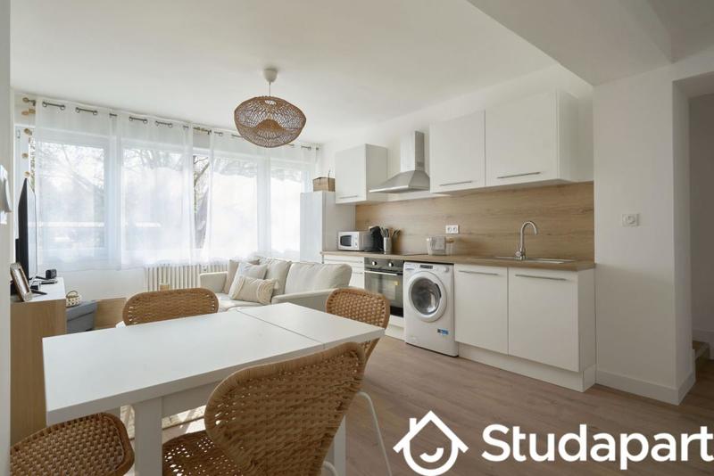 Chambre - 10 m² - 1 pièce