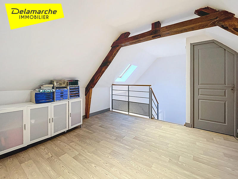 Maison - 235 m² - 8 pièces