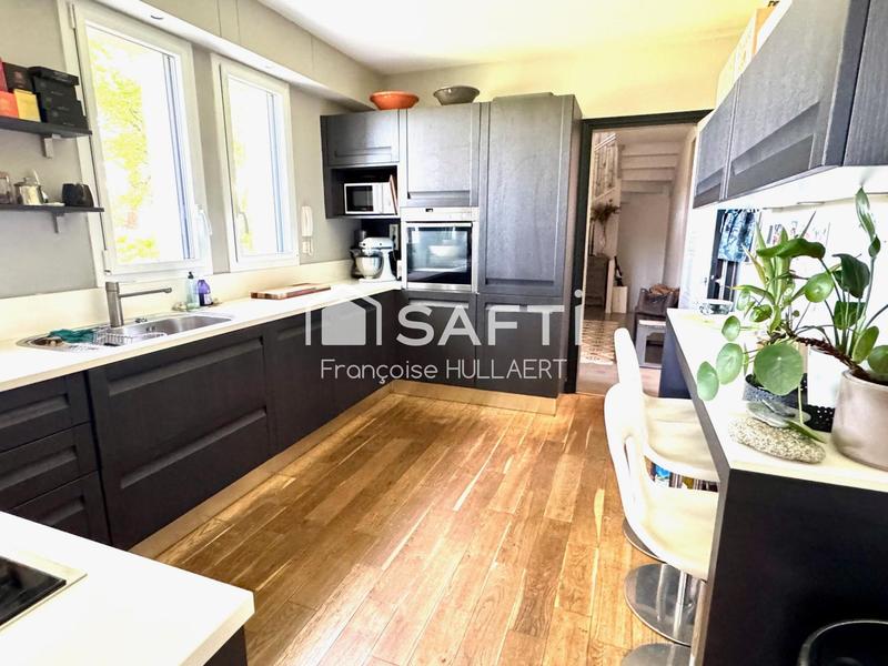 Maison - 185 m² - 7 pièces