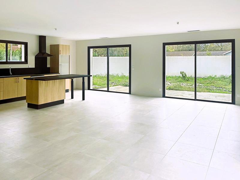 Maison - 145 m² - 5 pièces