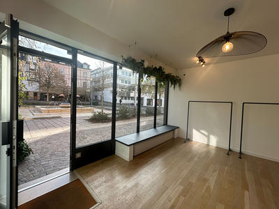 Local commercial - 24 m² - 1 pièce
