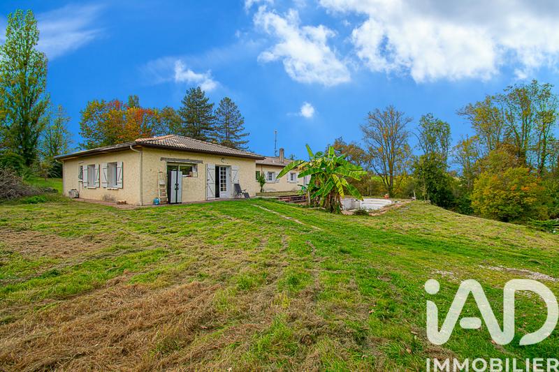 Maison - 278 m² - 10 pièces